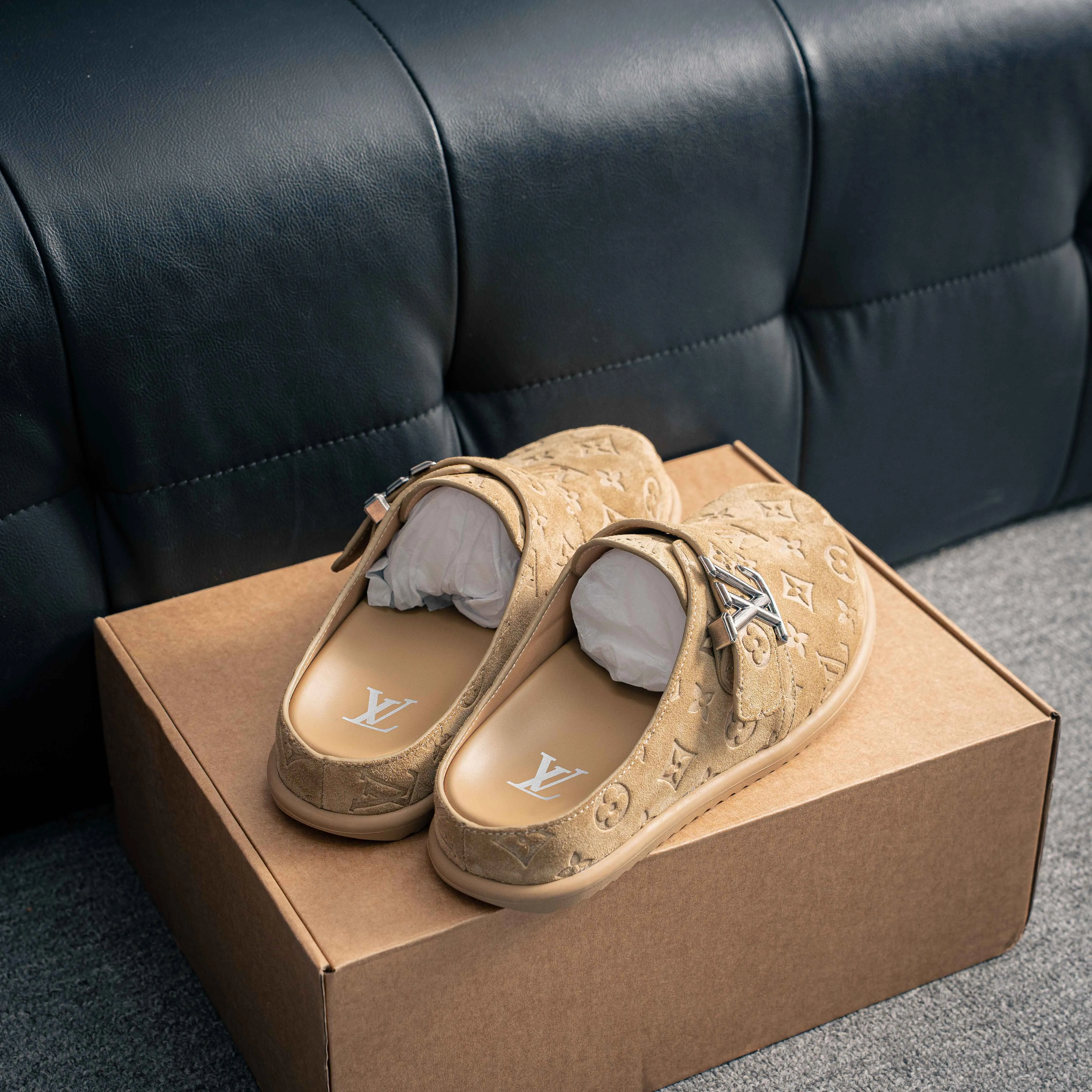 # LV 25ss New Arrival ， Lightweight ， ， ， 。 ！ ■ ： Cowhide Leather